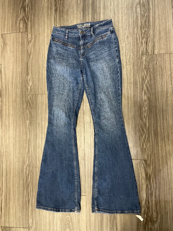 women's denim jeans for a flattering silhouetteJeans Flared By Clothes Mentor, Size: 6