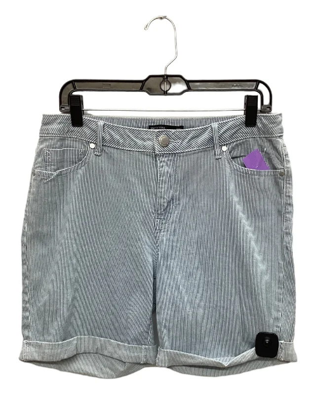 women's fair-trade shortsShorts By Simply Vera  Size: 10