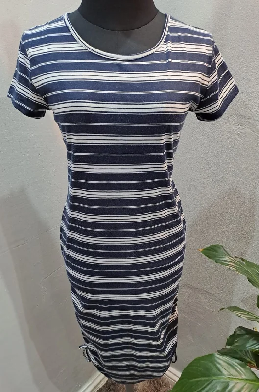 Vintage DressStriped Bodycon Dress (8/32)