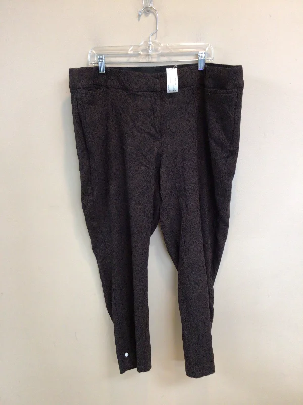 women's mini pantsLANE BRYANT SIZE 26 Ladies PANTS